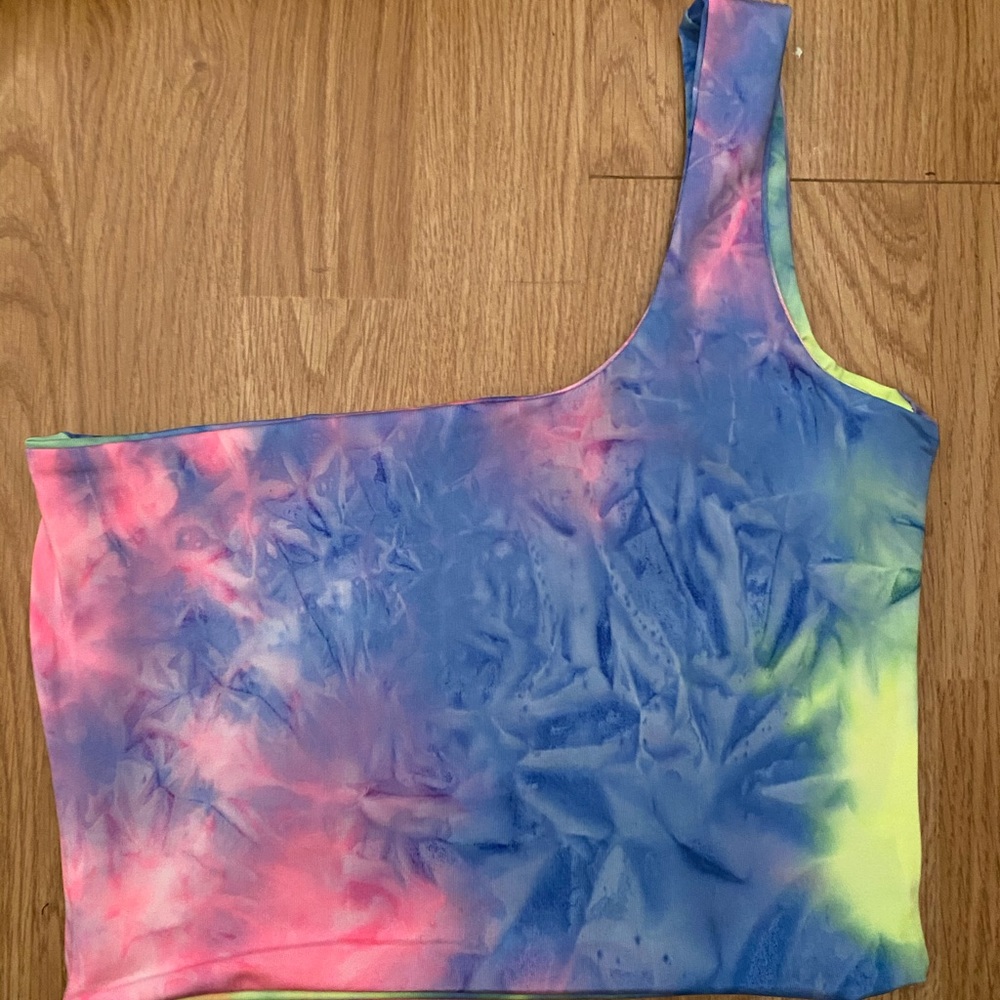 Tie Dye Print One Shoulder Short Tank Top - Picture 6 of 6